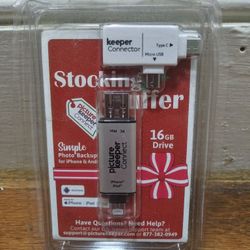Picture Keeper Connect 16 GB Photo Backup Silver Flash Drive Android Apple NIP Sealed