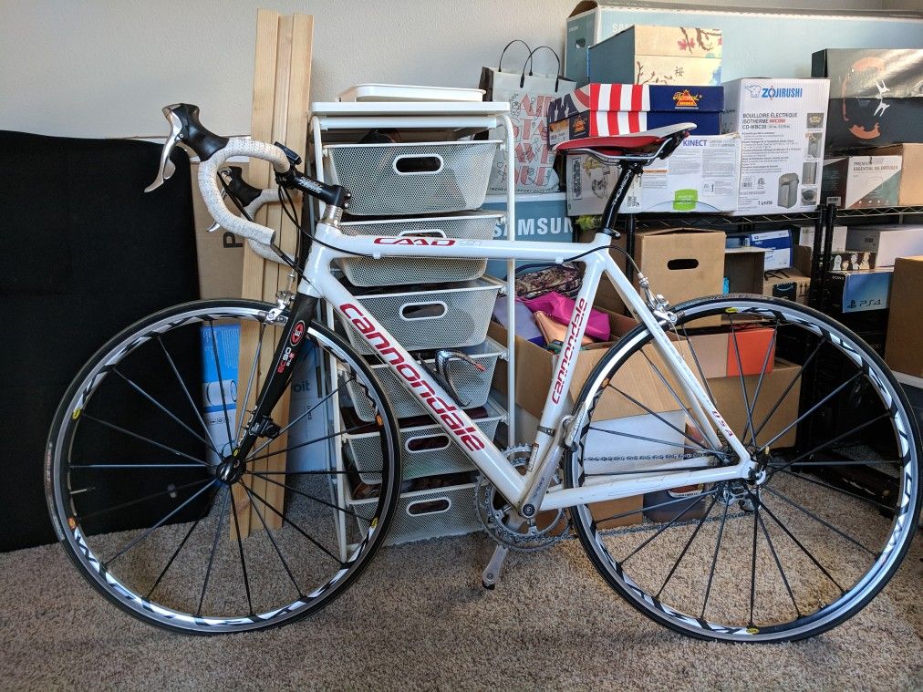Cannondale Caad 9 bike (54cm, full DuraAce components upgrade)