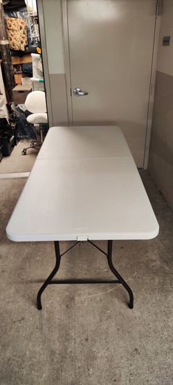 6ft folding table + 5ft cosco