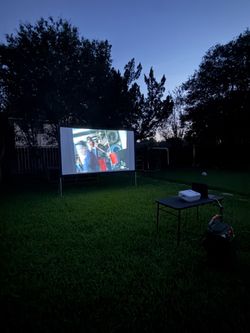 Outdoor Projector & Screen