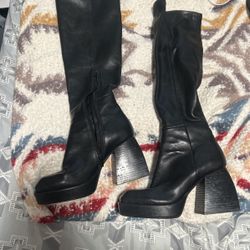 Black Leather Boots 
