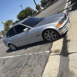 1999 BMW 323i