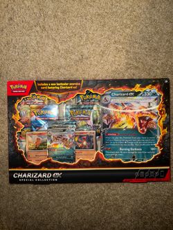 Charizard ex Special Collection Box