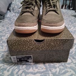 Men's Air Jordan 3, Size 9