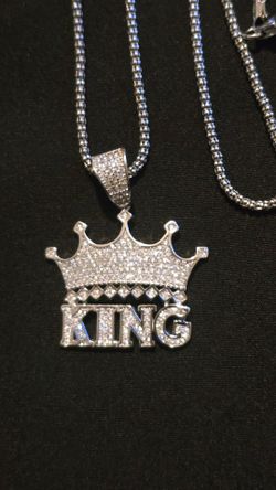 925 STERLING SILVER NECKLACE  W/ KING CROWN PENDANT