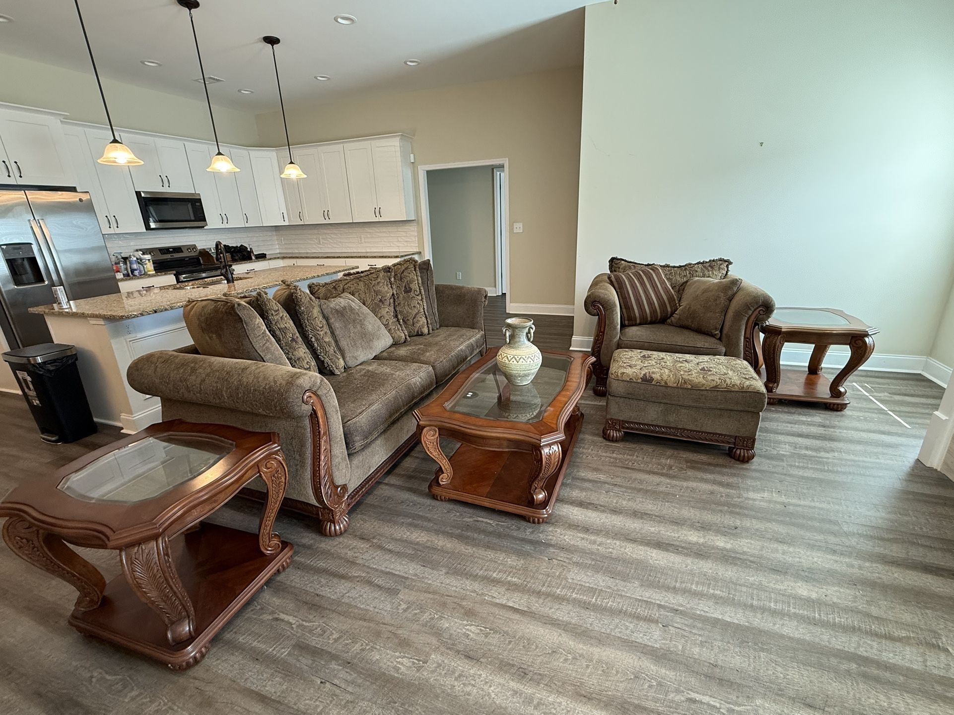 6 Piece High End Living Room Set