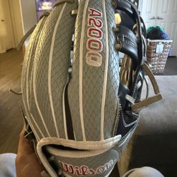 Wilson A2000 Pro Stock FP75 11.75”