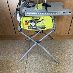 Table Saw With Stand