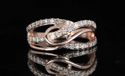 LeVian 14K Strawberry Pink Rose Gold Round White Chocolate Pave Diamonds Crossover Anniversary Band Ring 6
