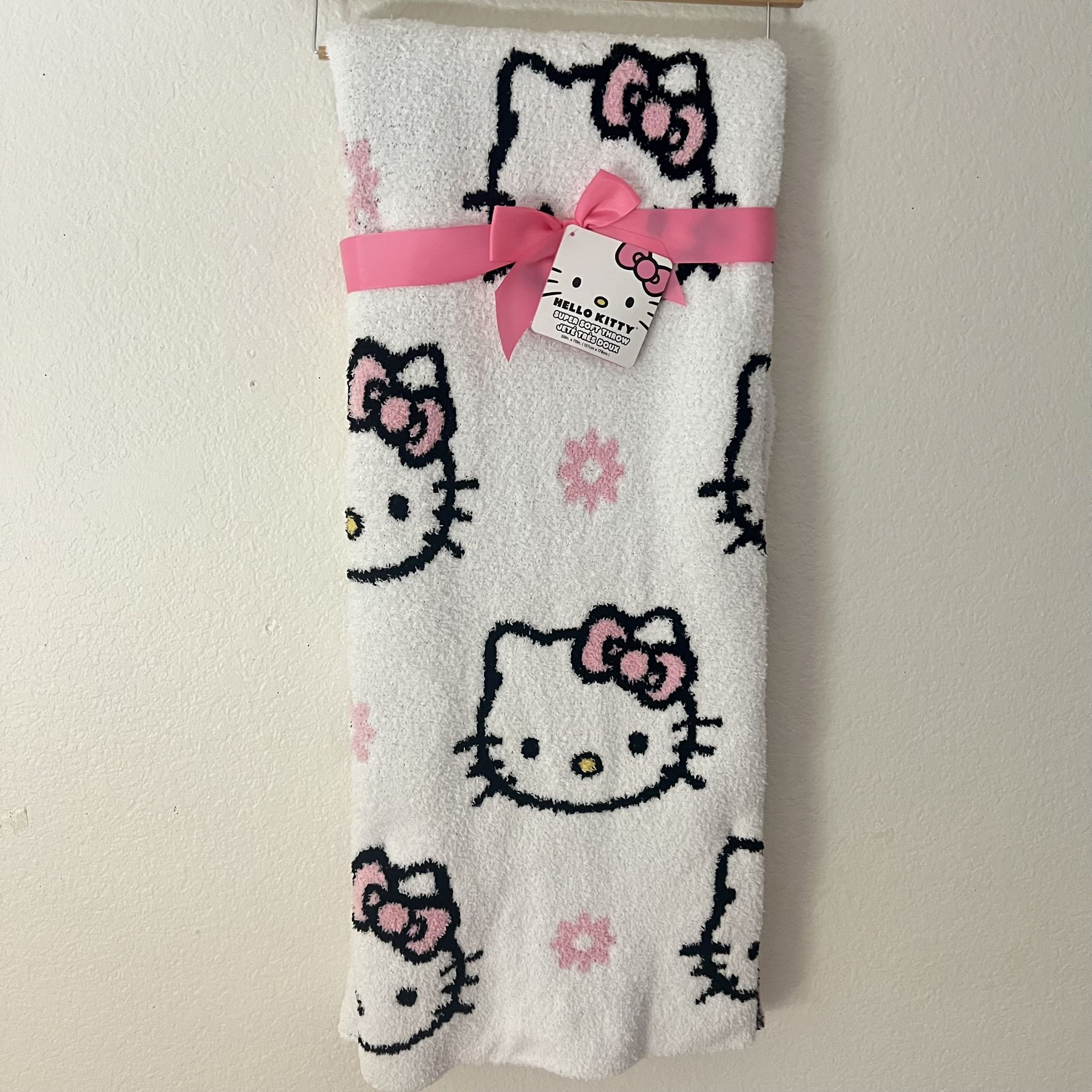 Hello Kitty Super Soft Blanket