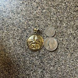 Medusa Pendant 10k Gold 
