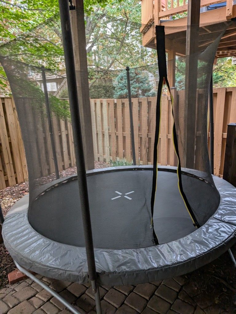 8' Trampoline - Excellent Condition