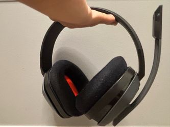 Astro A10 wired headset