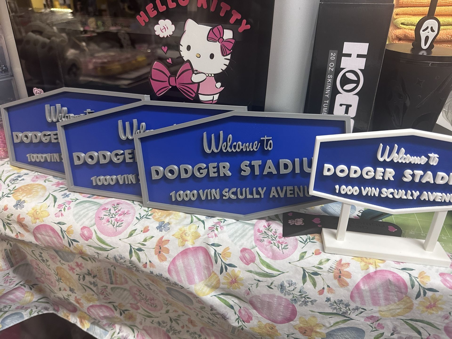 Vin Scully Ave dodger Sign