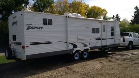 2005 Keystone Hornet 30bhs