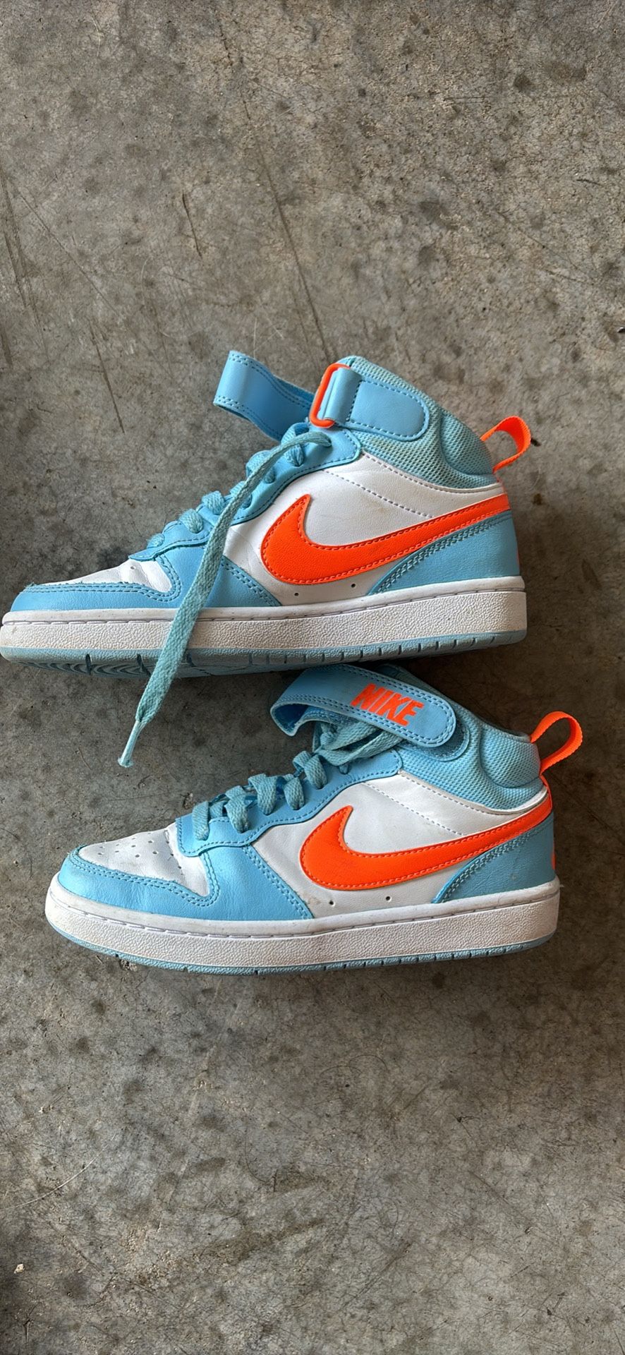 High Top Nikes