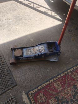 Arcan 3 .5 ton service jack used $65 good condition