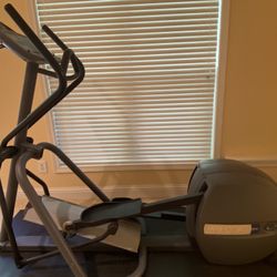Precor EFX5.33 Elliptical
