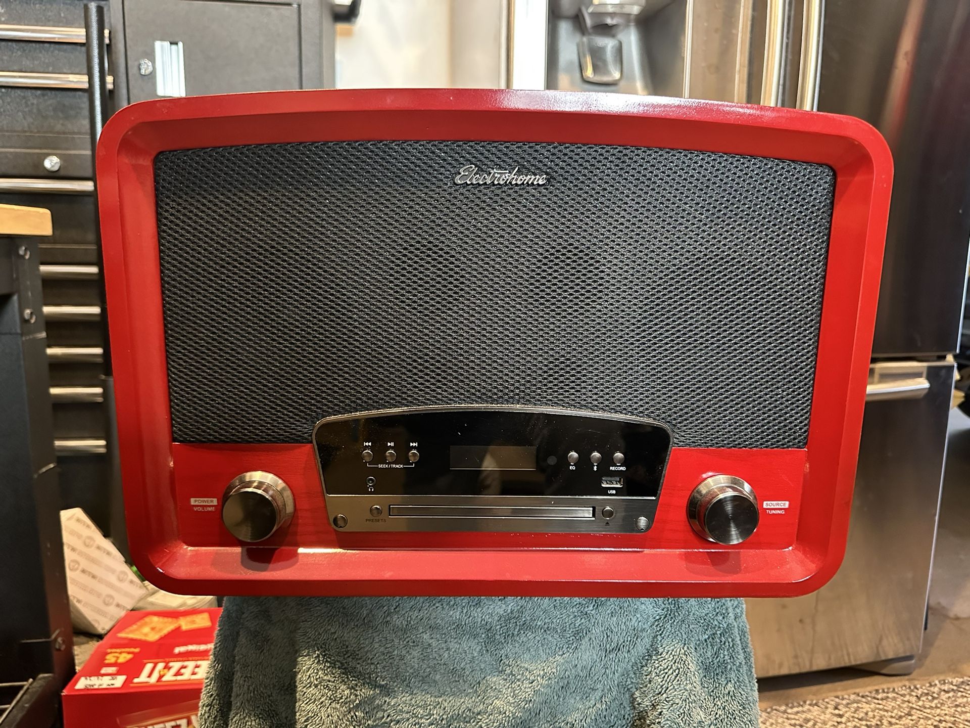 Stereo CD Turntable