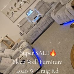 ✨️Reclining Sectionals Sofas ✨️ Furniture Sectionals, Bedrooms, Dining Avail