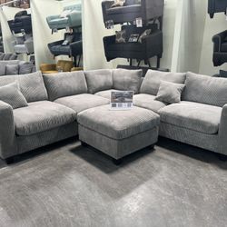 New Sectional $550