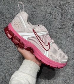 Nike Vomero 5
