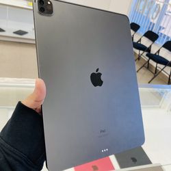 iPad Pro 5th gen m1 12.9inch 128gb