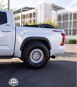LT37/12.50R17 Toyo RT Trail w Kmc 552 All Silver Finish 17” 6 Lug !!