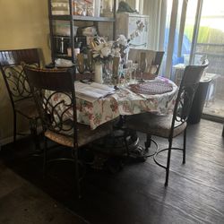 Table And Chairs 