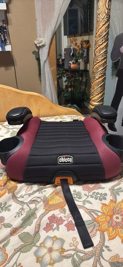 Chicco GoFit Backless Booster Car Seat