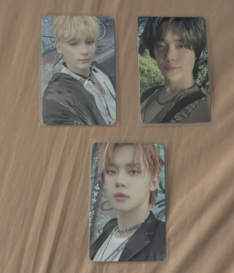 TXT Photocards