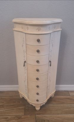 Jewelry armoire