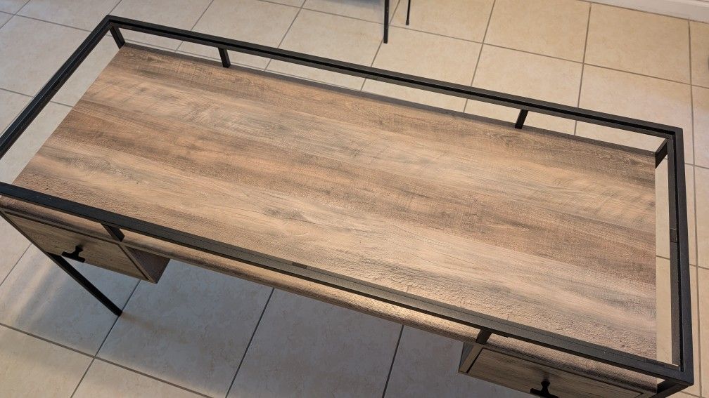 Free!!! ¡¡¡Gratis!!! Office Desk With Drawers (No Glass / Sin Vidrio)