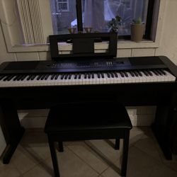 Yamaha DGX-650