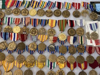 Huge vintage collection lot US military medals insignia WWI WW2 WWII Vietnam etc