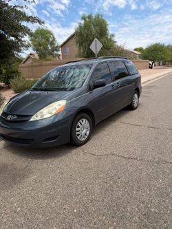 🚐 2006 Toyota Sienna – Clean Title – 143,000 Original Miles