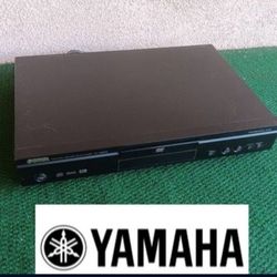 Yamaha DV-S5650 Natural Sound DVD/ CD Player Dolby Digital DTS Progressive Scan Nice!