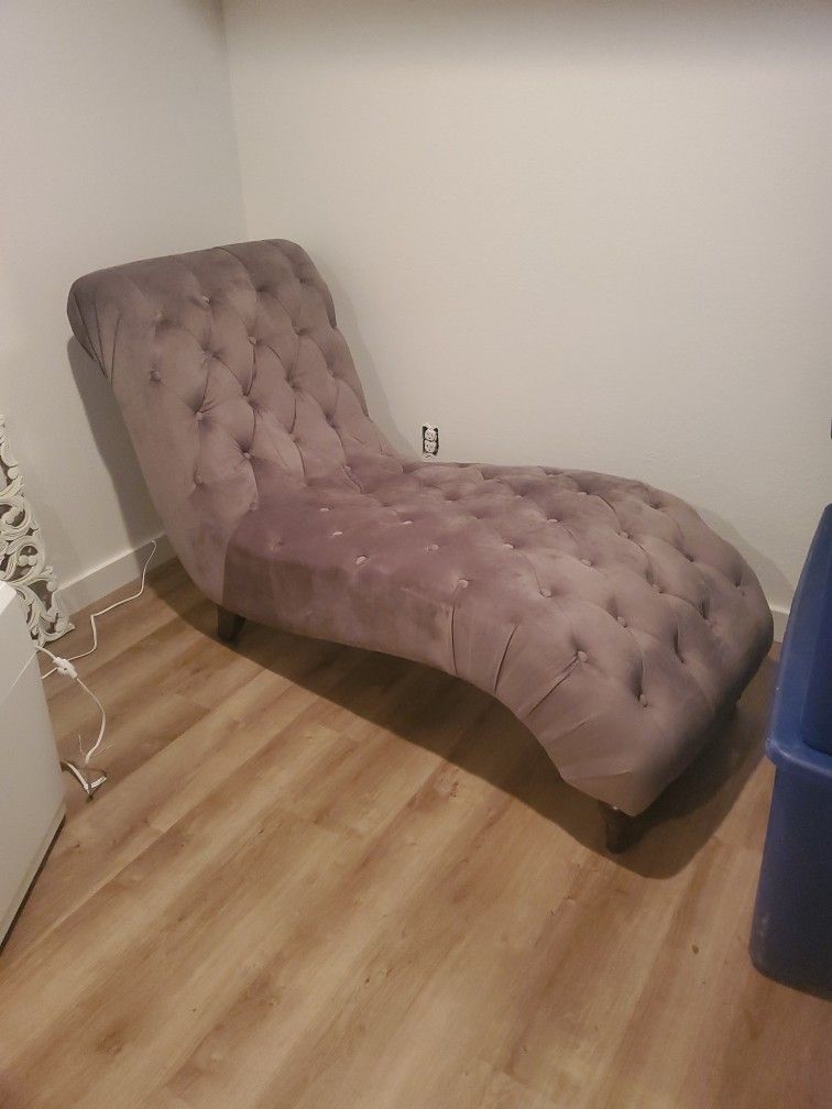 Brand New. Never Been Sat On Long Lounge Chair. 