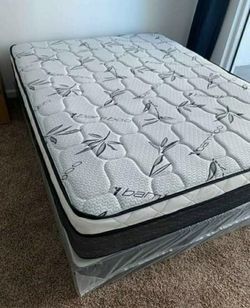 Queen Pillowtop Mattress And Box Spring New