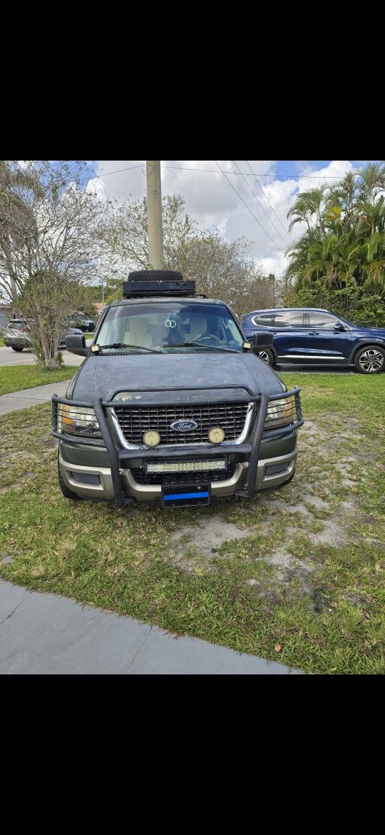 2003 Ford Expedition