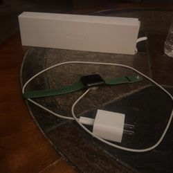 Apple Watch Series 7 45mm Green Aluminum Case Sport Band + GPS