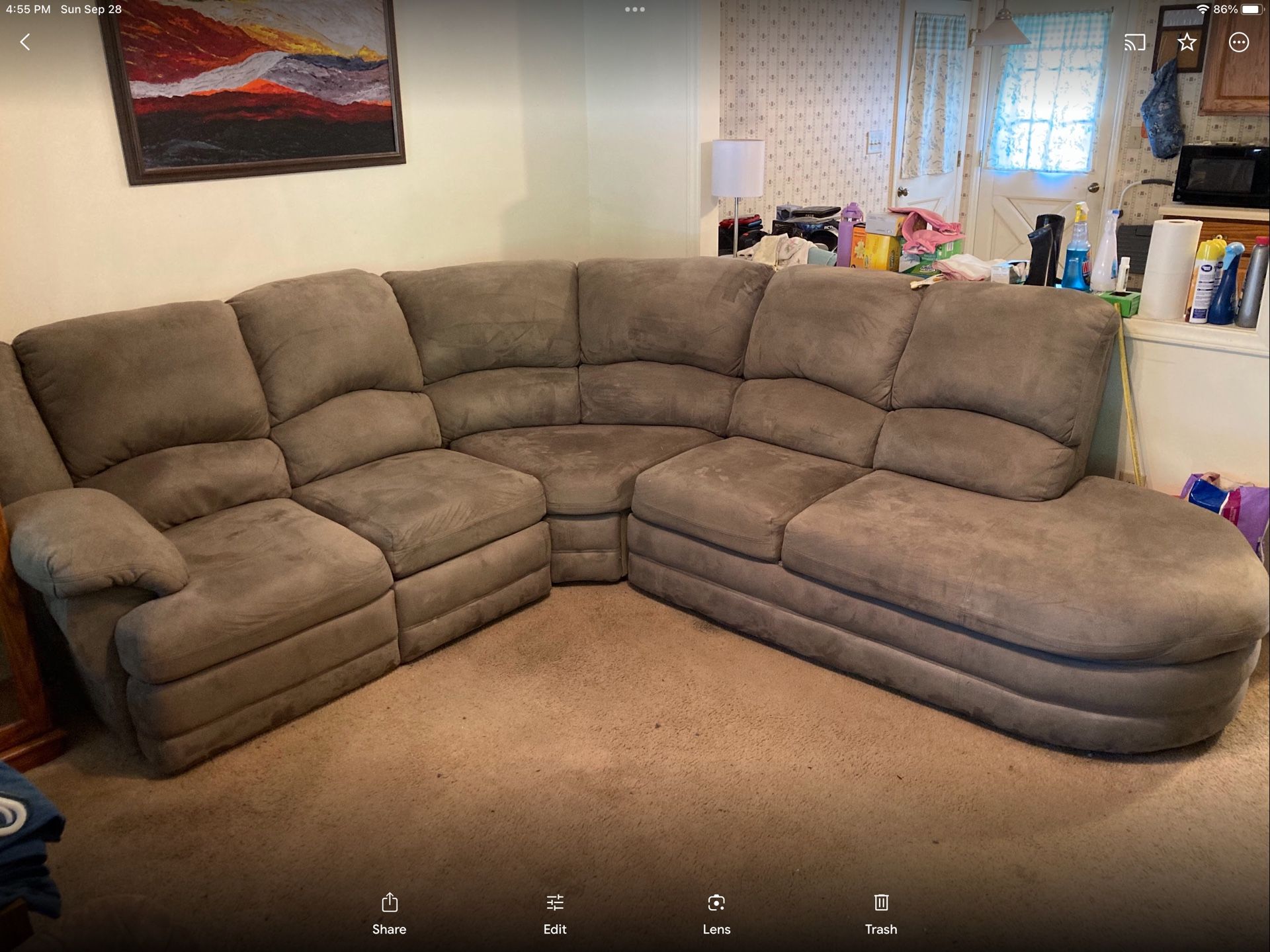 Corner Sofa W/recliner