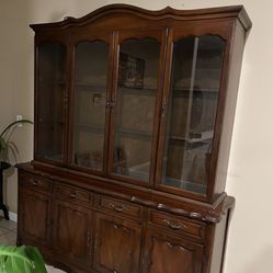 Free China Cabinet 