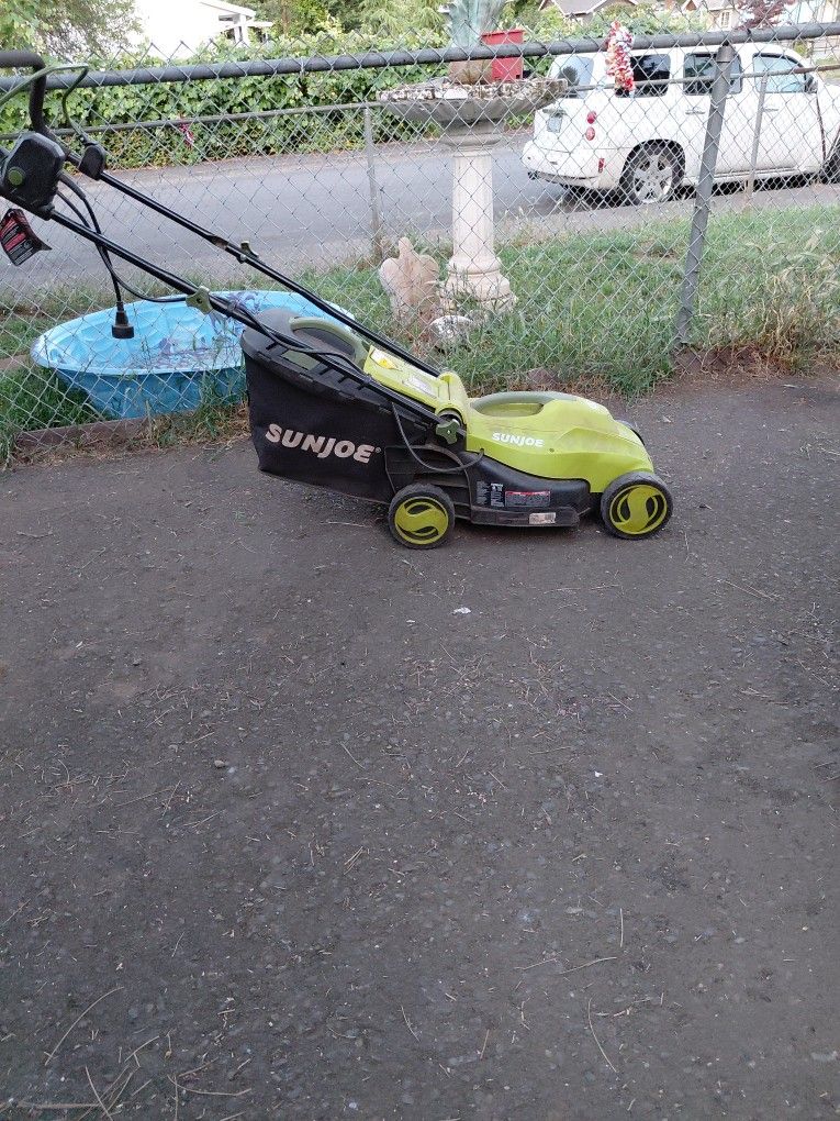 Sunjoe Electric Mower