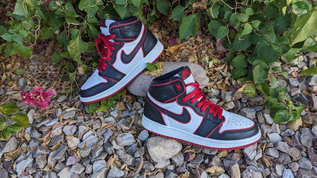 Jordan 1 Retro High Bloodline 5Y 575441-062 Women's 6.5