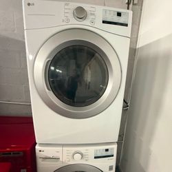 LG Washer And Dryer Set “27 ( Lavadora Y Secadora )