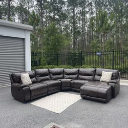 ✨ Dark Brown Real leather 5-piece Ashley furniture manual reclining Sectional With Chaise Lounge  CAN DELIVER 🚚 FOR A FEE!