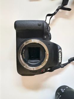 Canon T5i DSLR camera