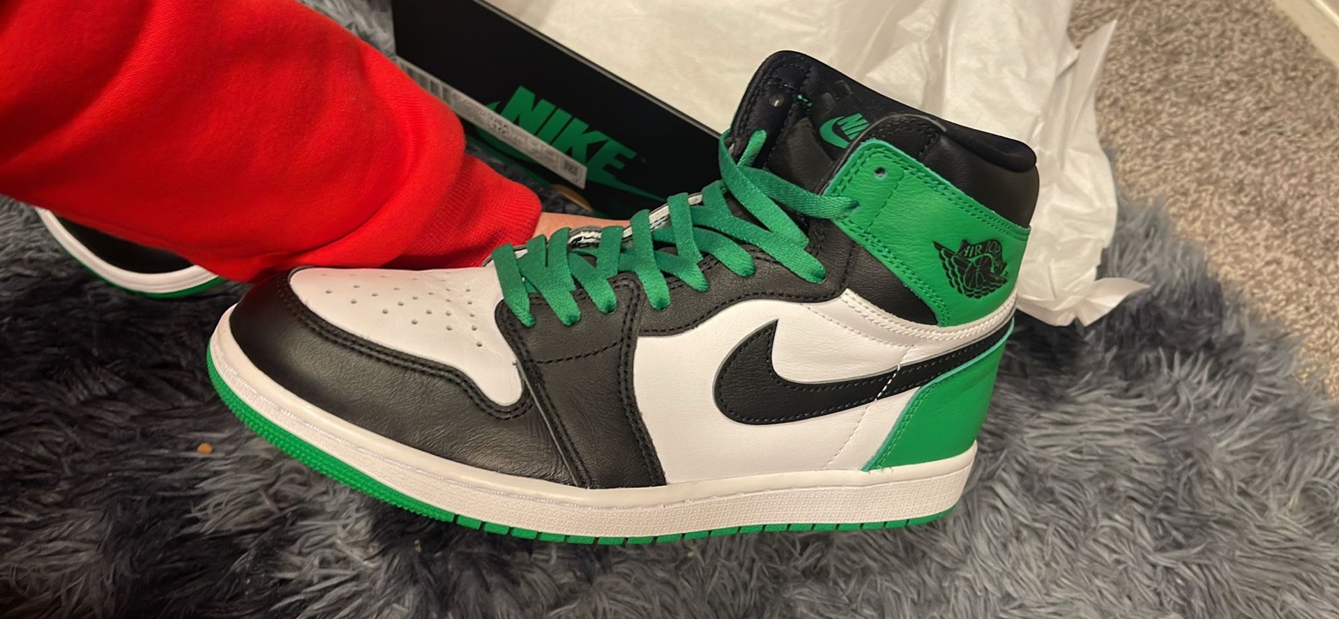 Jordan 1 Lucky Green/ Size 10.5/170$