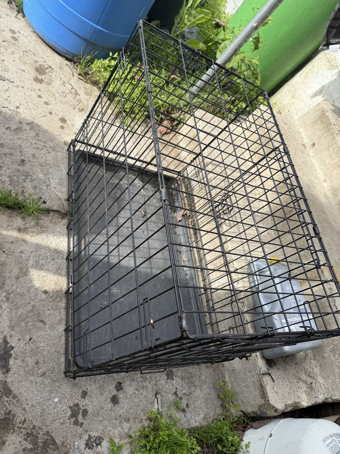 Medium dog cage / kennel